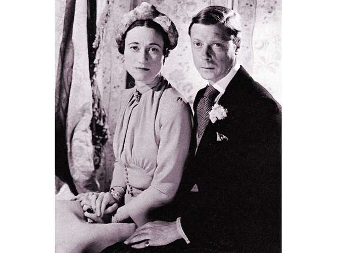 duke-Windsor-duchess-photograph-Cecil-Beaton-June-3-1937